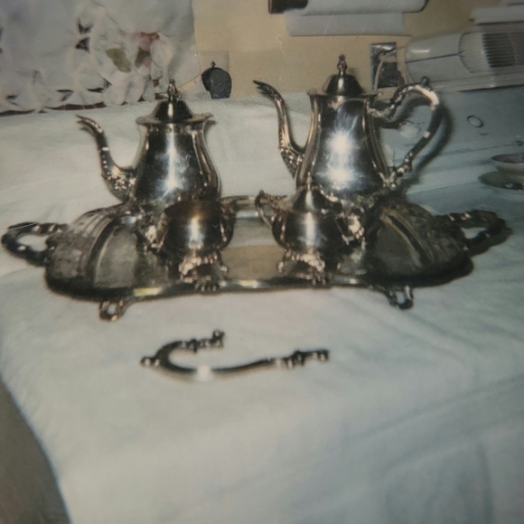 Tiffany lampshadeTsets.White and gold and metal and copper sets.Best offer!!!